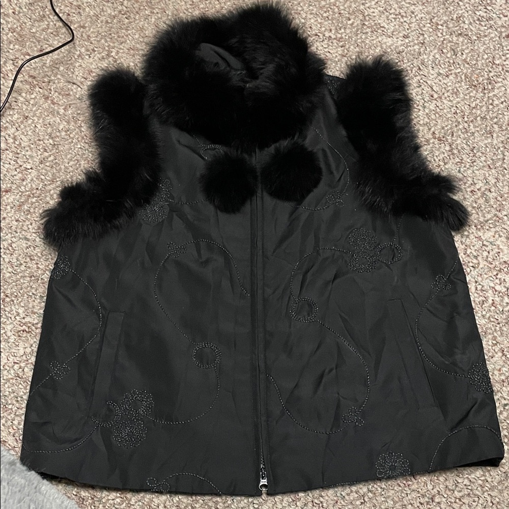Real fox Fur-Trimmed Women's black embroidered light puff Vest